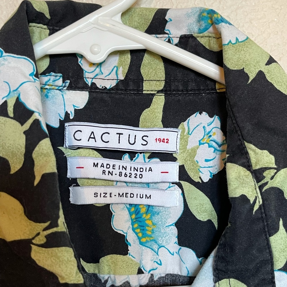 Cactus Men’s Floral Button Up
